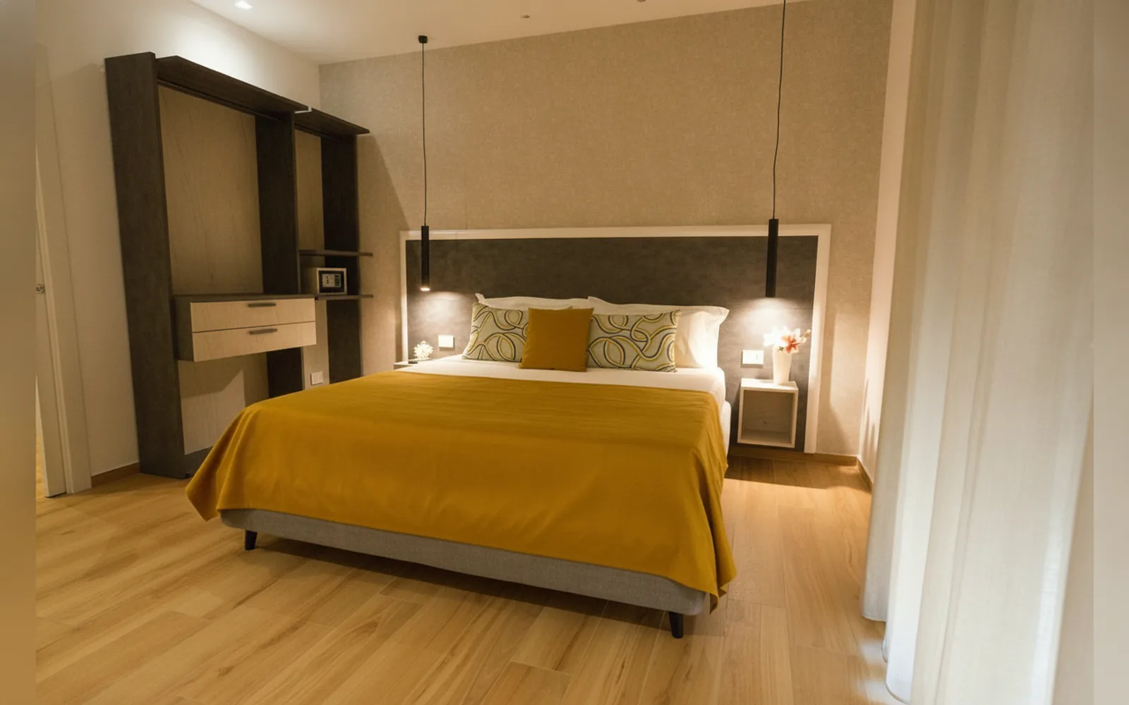 Camera con bagno privato — Enea Suite, Trapani (foto 28)