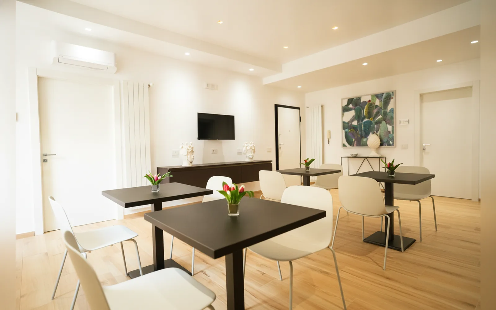 Camera con bagno privato — Enea Suite, Trapani (foto 42)